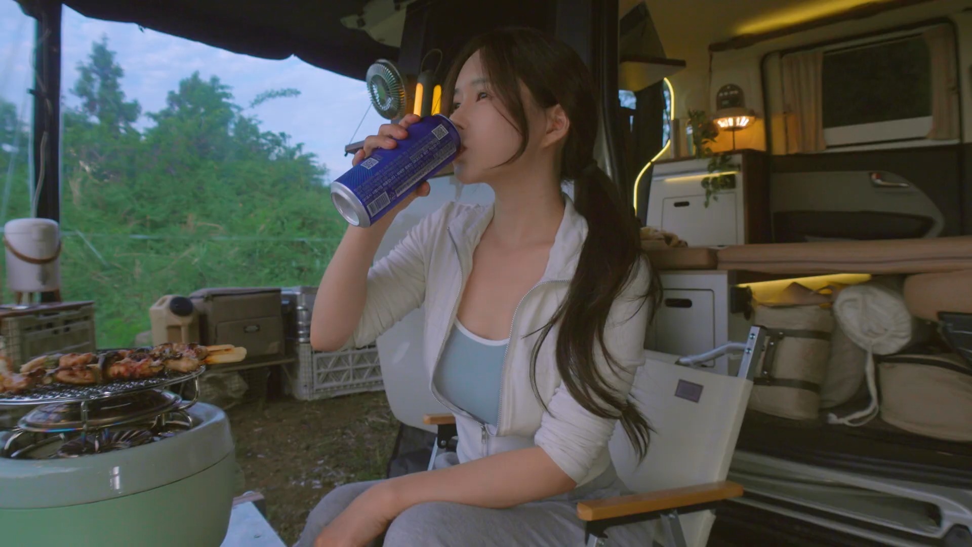 高温下的坚守：秦巴山脉中的“扫山奇兵”